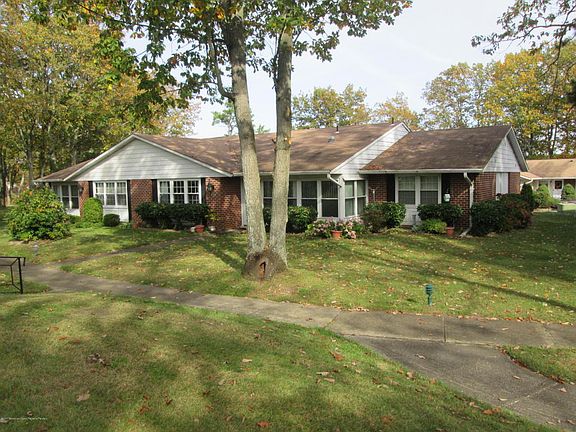 4th image of 1027B Shetland Dr