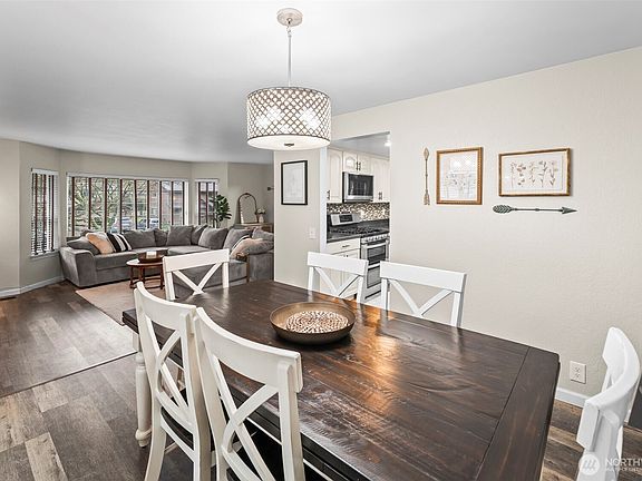 5th image of 13911 113th Avenue Ct E
