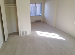 24421 Rensselaer St, Oak Park, MI 48237