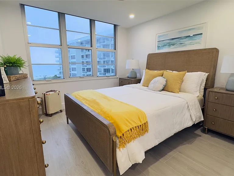 5161 Collins Ave #715 — Photo 21