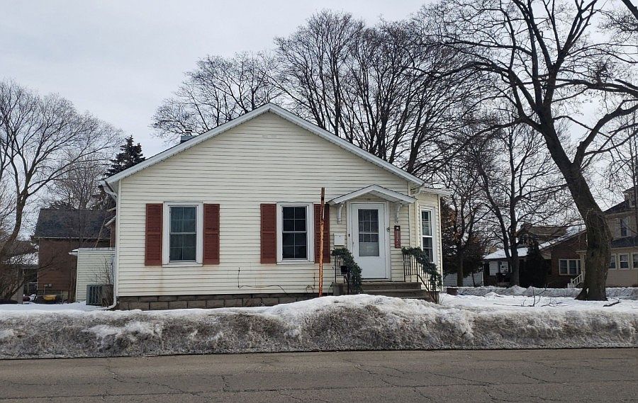 1st image of 1120 Pierce Ave