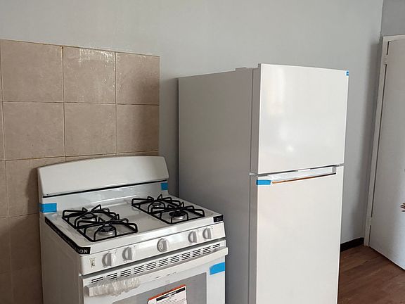 2nd image of 20 Orchard Pl APT 3R