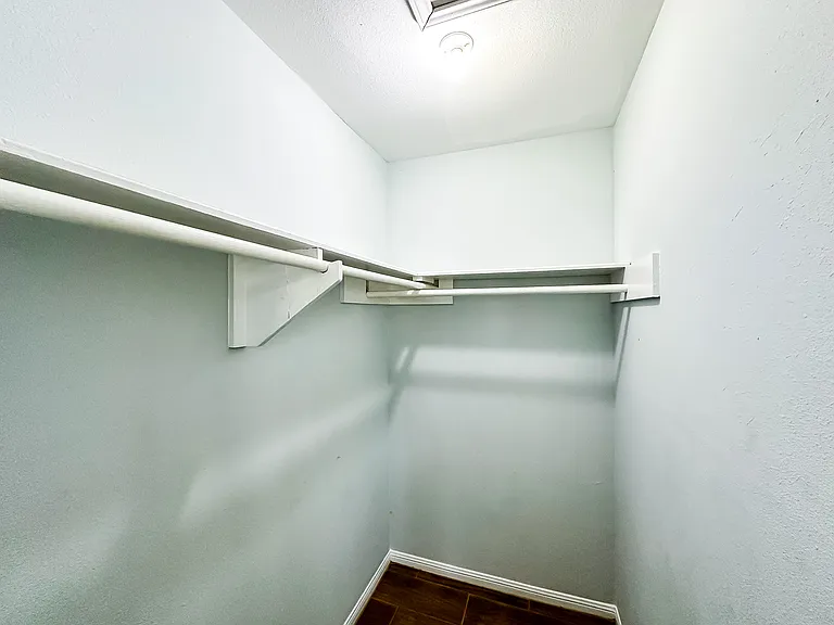 3001 Quail Hollow Dr — Photo 23