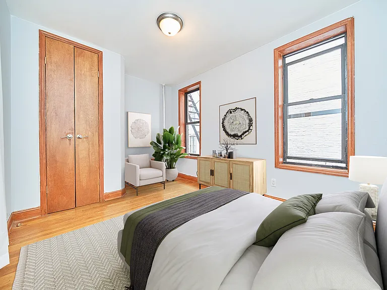 706 Amsterdam Ave #2RN — Photo 2