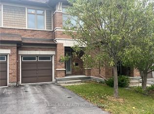 914 Fletcher Cir, Ottawa, ON K2T 0B7