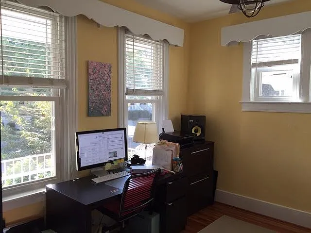 648 N Kenmore St — Photo 5
