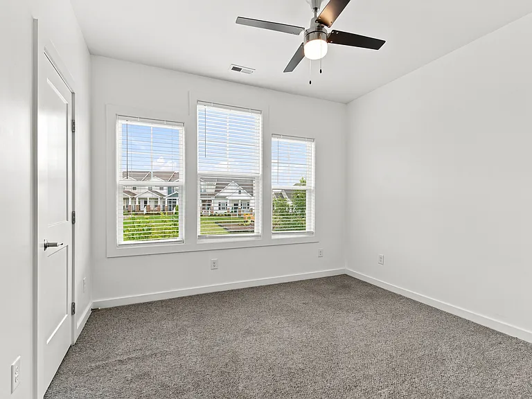 923 Ashland Place Dr — Photo 20