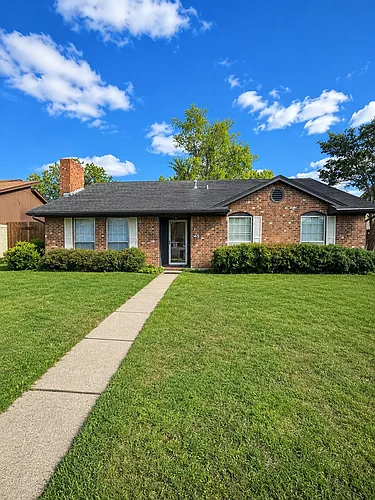 1718 Leicester St Photo 1