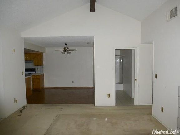 4th image of 7631 Meadowstone Dr