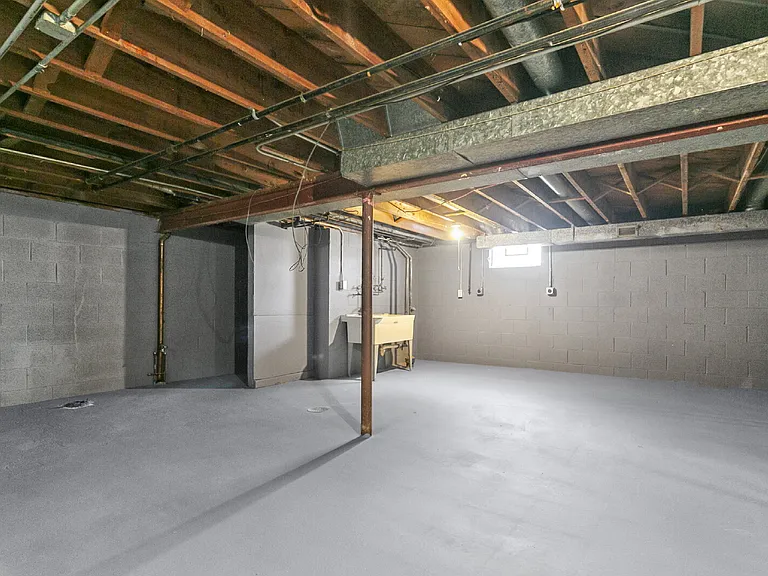 9332 W Silver Spring Dr — Photo 13