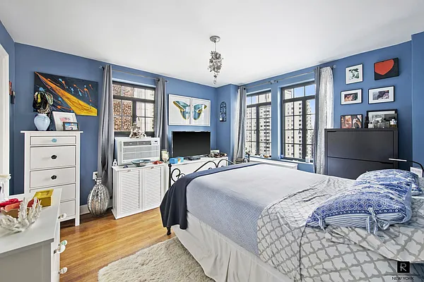 Rented by R New York | media 20