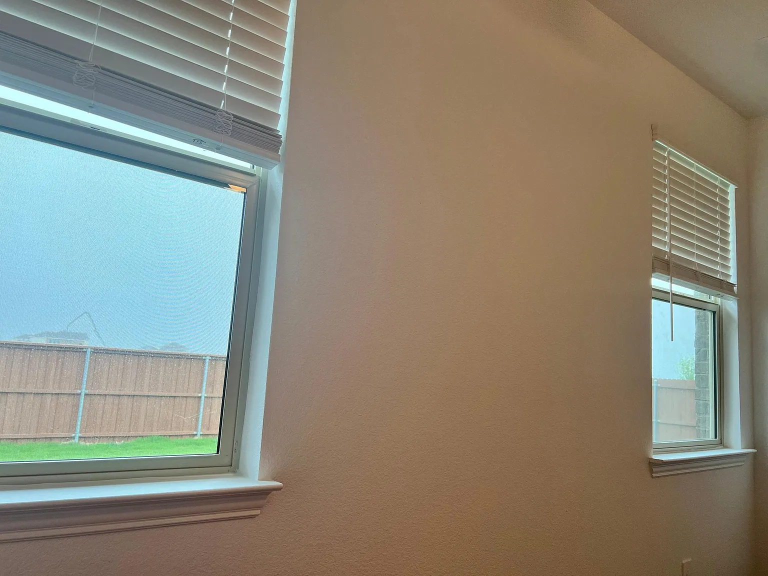 3104 Feathercrest Ln — Photo 3