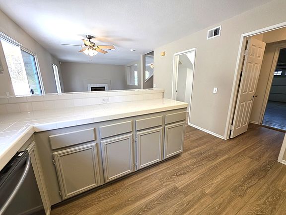 4th image of 513 Spindlewood Ct