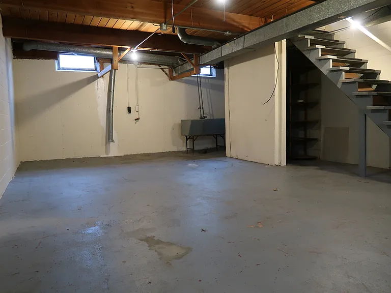 1250 Northfield Ave NE — Photo 10