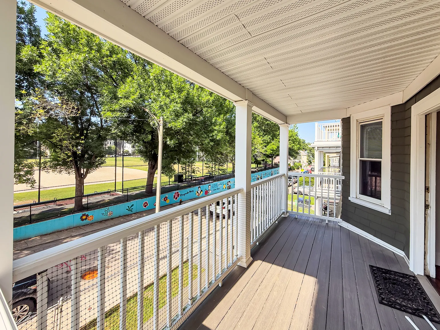 2 bed, 1.0 bath, 876 sqft, $3,400 — Photo 3
