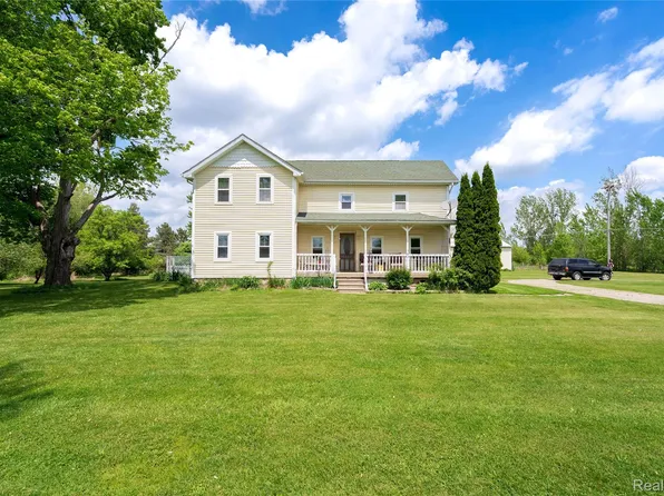 4206 Grand Blanc Rd, Swartz Creek, MI 48473