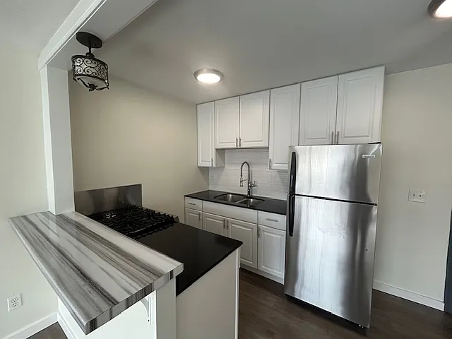 1 bed, $1,095 — Photo 3