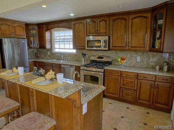 4th image of 8124 McLaren Ave