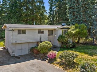 8703 NE 137th St, Kirkland, WA