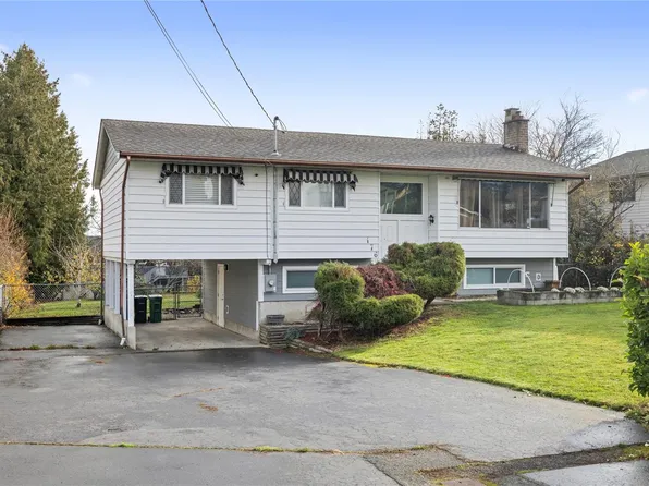 176 Acacia Ave, Nanaimo, BC V9R 3L5