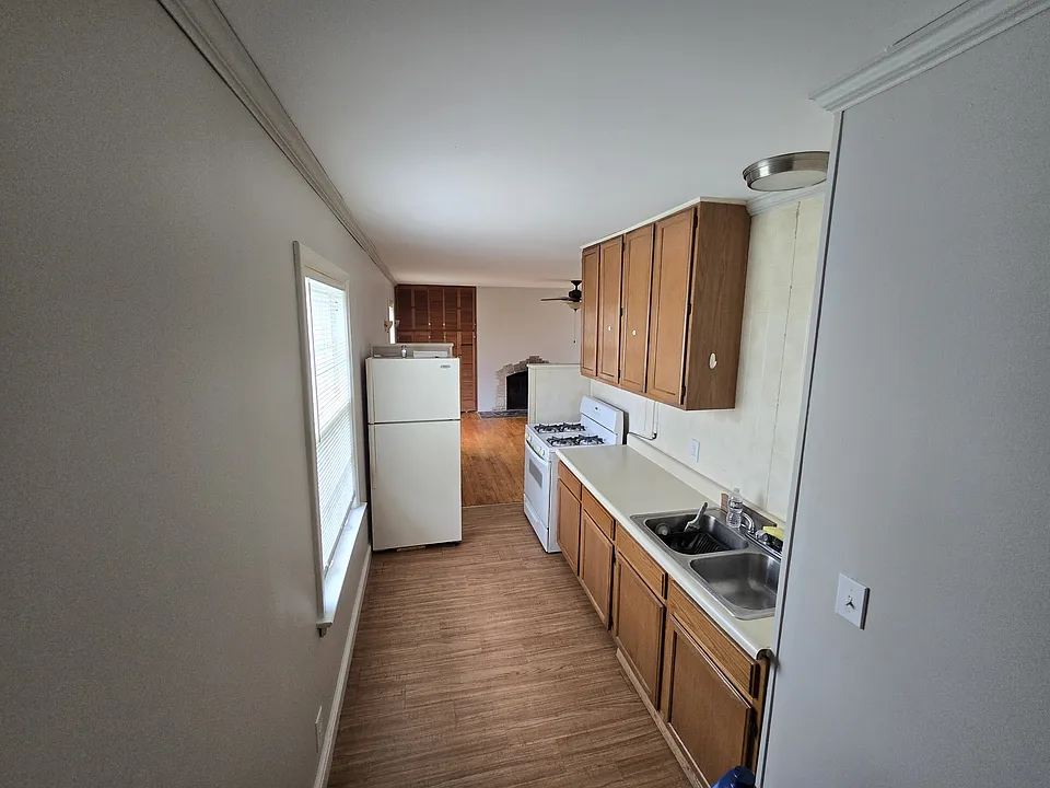 2841 P St #2