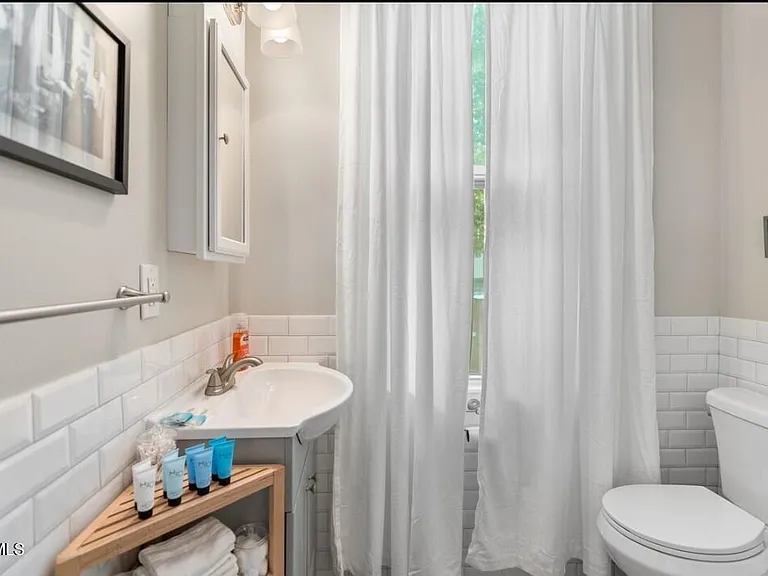 313 S Cutler St — Photo 16