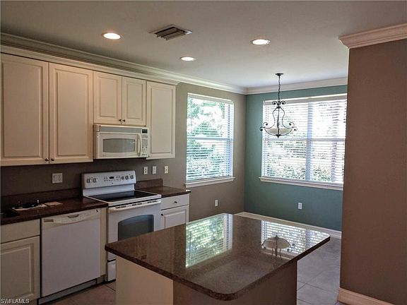 5th image of 7241 Bergamo Way #101