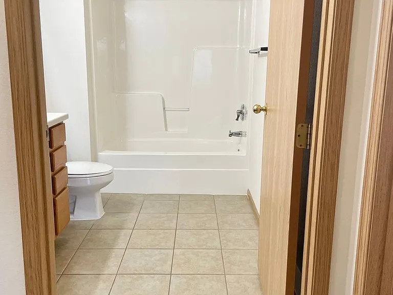 Pointe West II — Photo 10