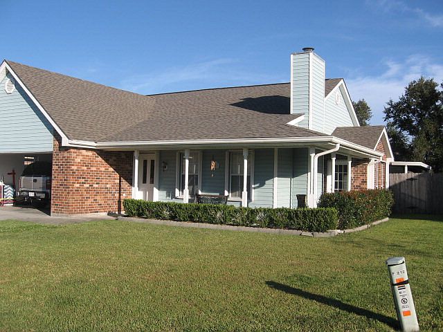 1st image of 235 Windward Dr