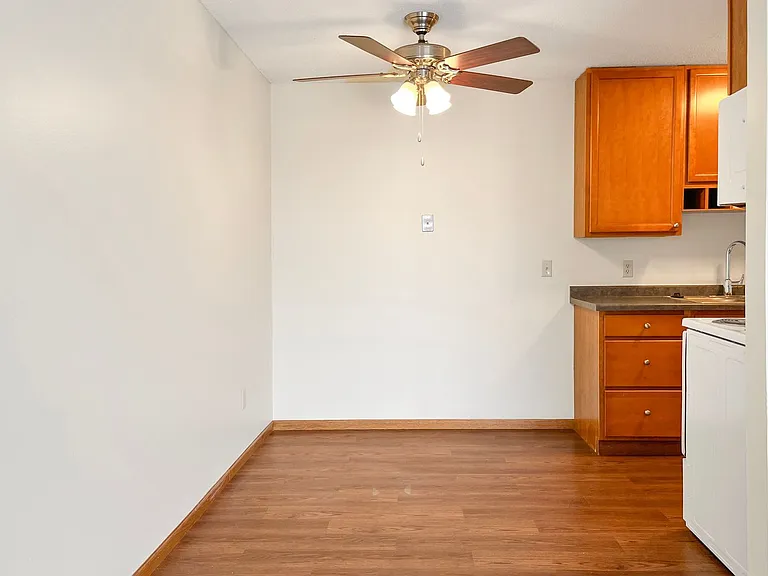 View Pointe Apartments — Photo 23