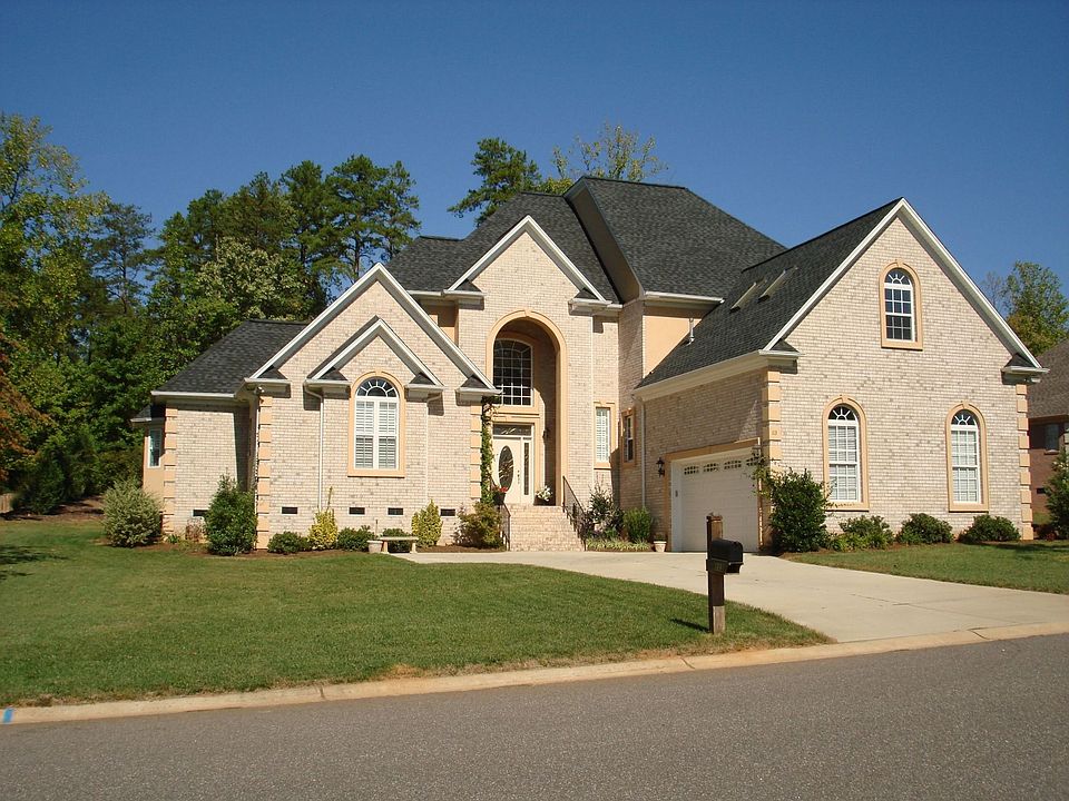 1st image of 113 Red Brook Ln