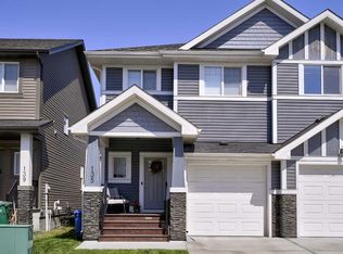 135 Reunion Loop NW, Airdrie, AB T4B4J6