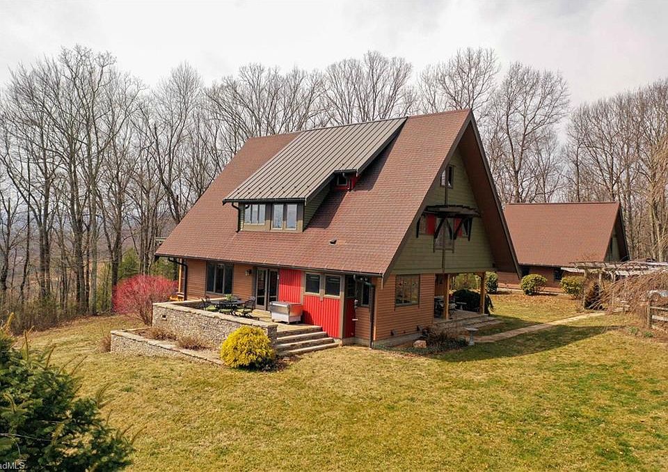 1st image of 185 Effies Knob Ln