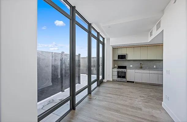 Rented by EXR | media 14