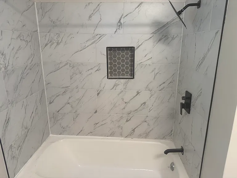 143 N Westchester Ave — Photo 17
