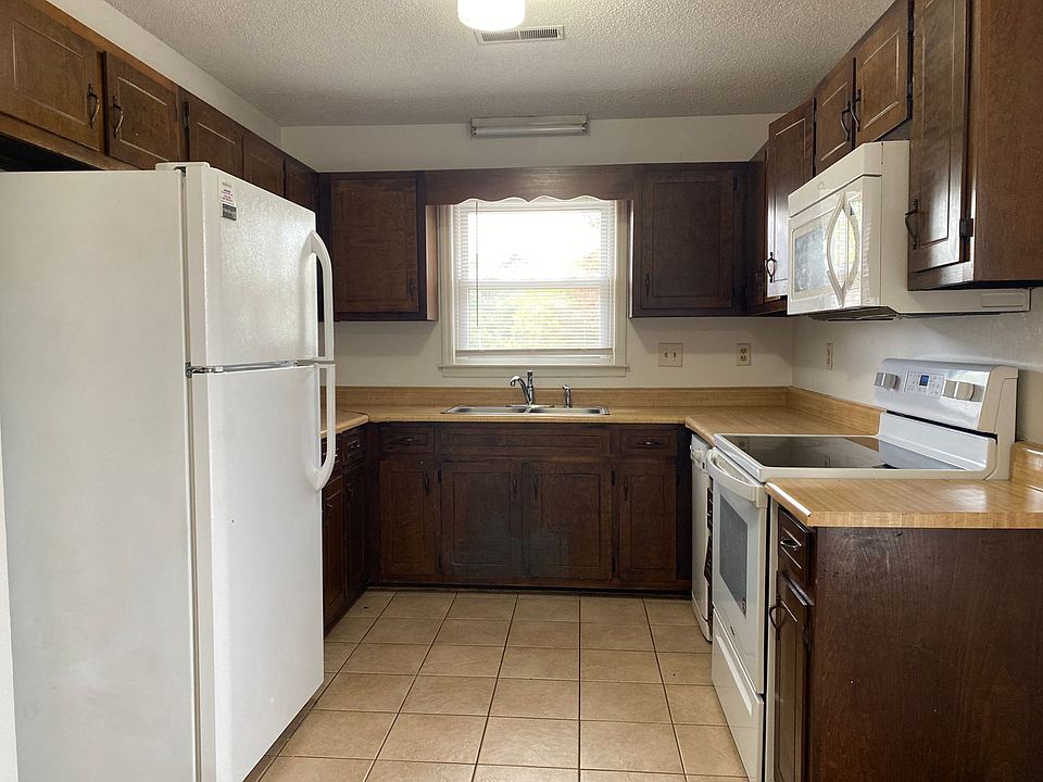 1st image of 5010 Chancellor Sq NW #C