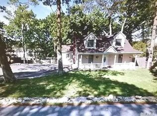 6 Linden St, Ronkonkoma, NY 11779
