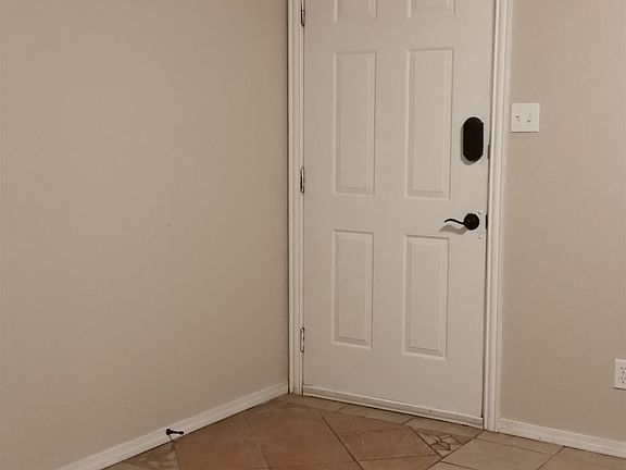 2nd image of 530 N Burk St APT A