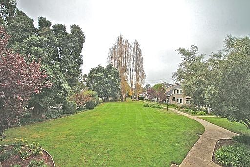2nd image of 746 Pinta Ln