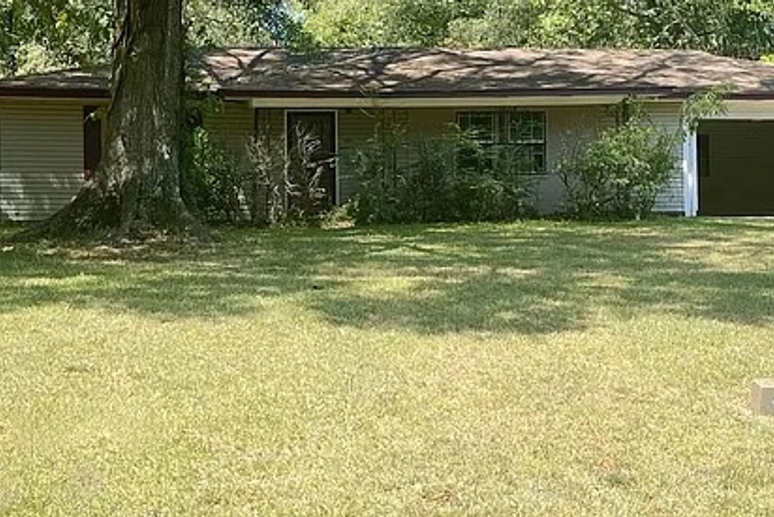 4113 Oakhill Drive Jackson, MS 39206 — Photo 1