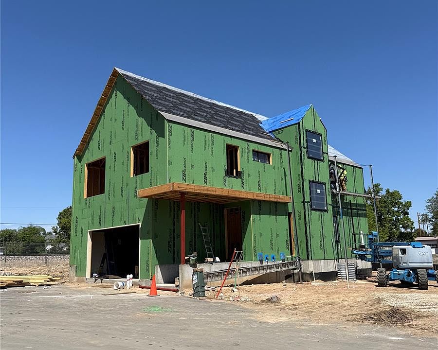 1st image of 633 Lombardi Circle