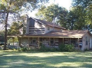 515 County Road 4641, Trenton, TX 75490