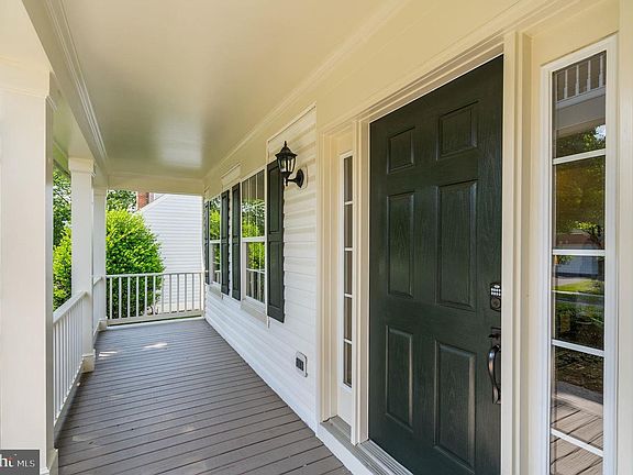 4th image of 6118 Lemon Thyme Dr