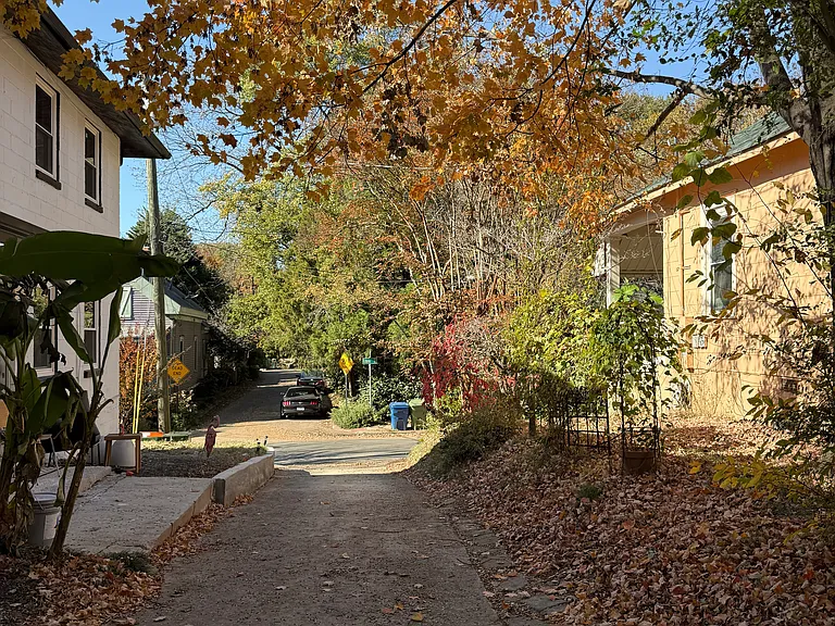 210 Estoria St SE #1 — Photo 10