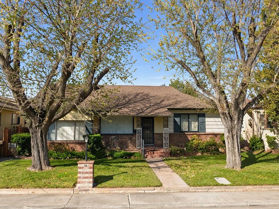 1st image of 2387 Erickson St