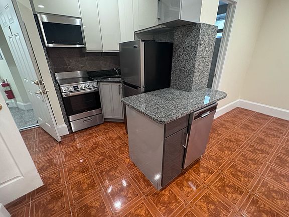2nd image of 77 Babcock St #4C