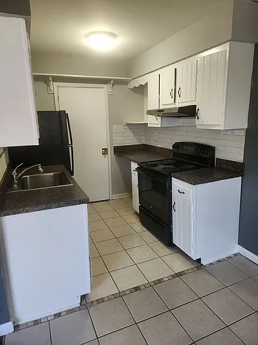 Taylor Court Apartments Photo 1