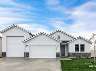 5387 E Victoria Falls Dr, Nampa, ID 83686