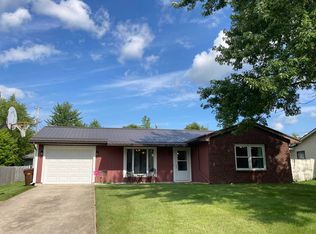 315 Countryside Dr, Ossian, IN 46777