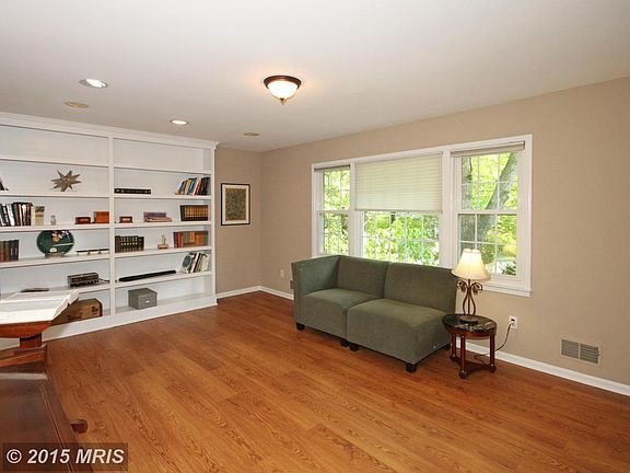 4th image of 9037 Ashmeade Dr
